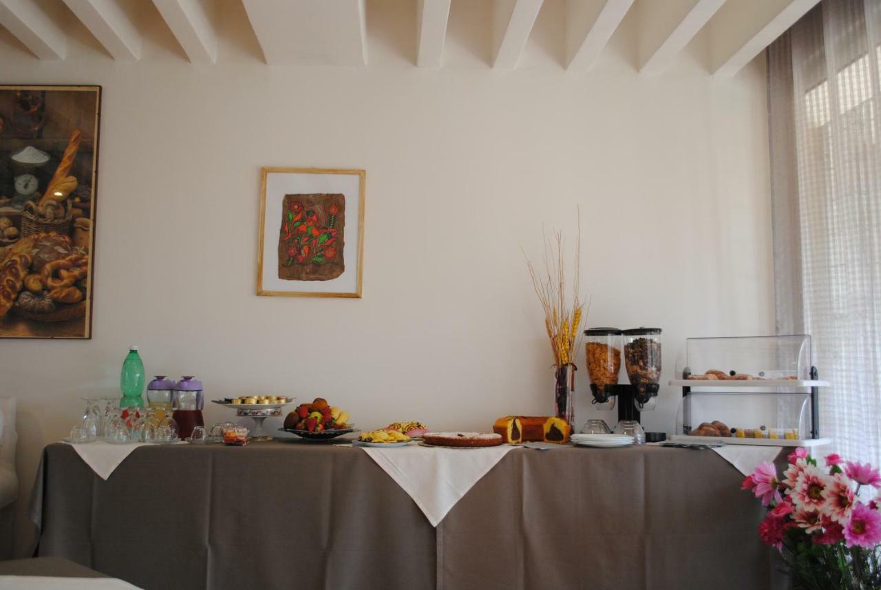 Villa Regina B&B Неттуно Экстерьер фото